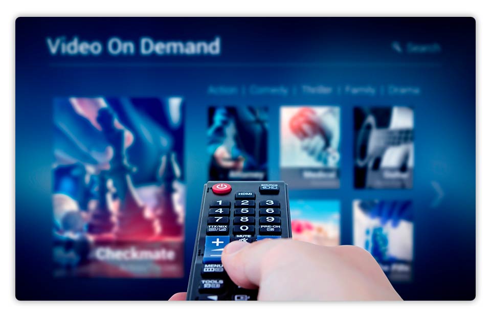 Transmisión de video broadcast y contenidos bajo demanda por streaming